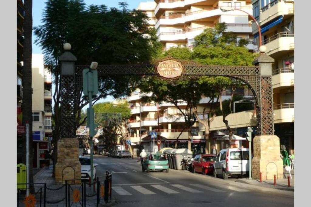 Apartamento A Un Paseo De La Playa Daire Fuengirola Dış mekan fotoğraf